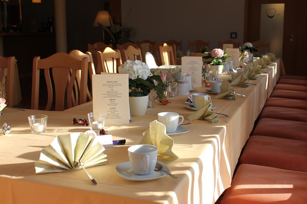 Lindenhof Hotel Thiendorf Bagian luar foto